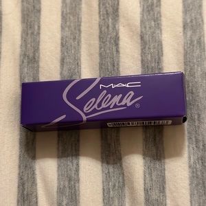 SELENA X Mac Glaze lip stick Amor prohibido